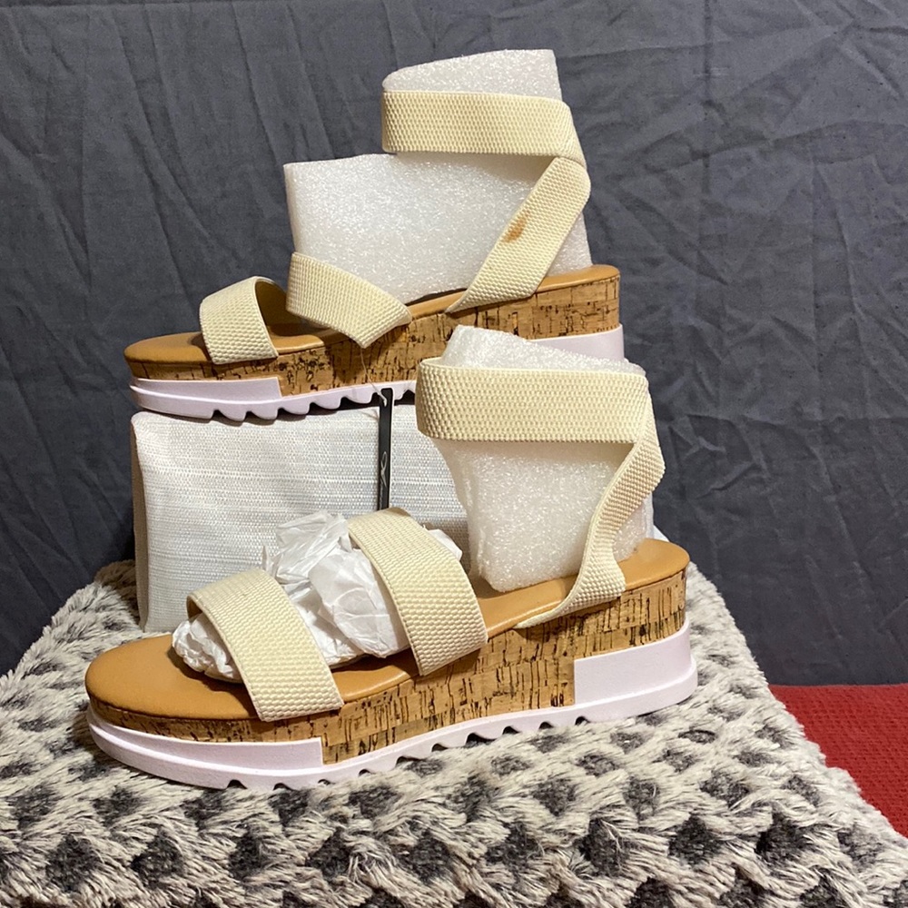 Women’s cork cushion sandal with slip over ankle strap